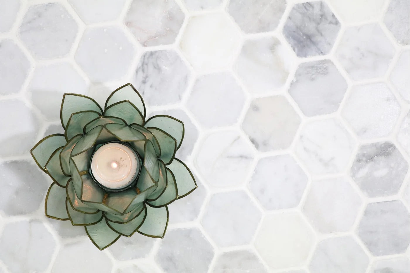 Bianco Jolie Antique Hex Mosaic Marble Sample
